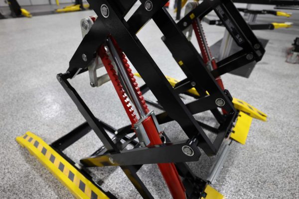Challenger DX77 7,700 lb. ALI Certified Scissor Lift - Image 5